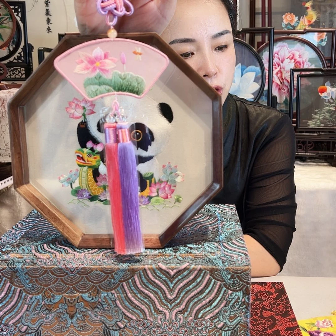 织绣苏绣绕丝挂件