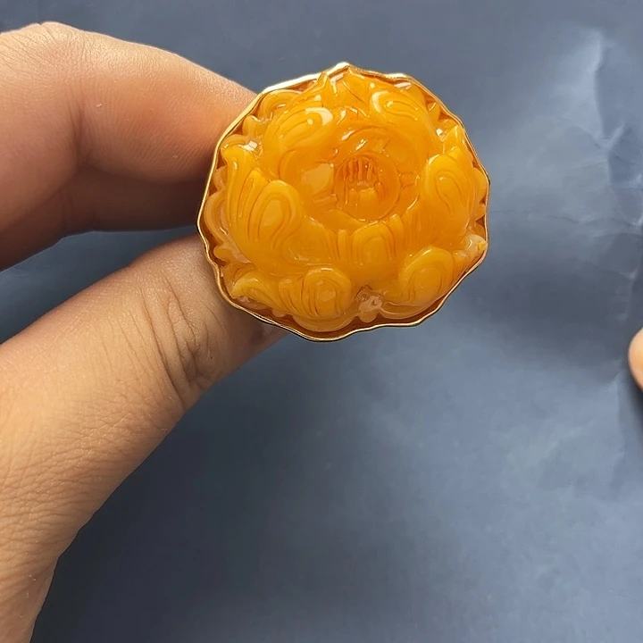 琥珀未镶嵌裸石戒指