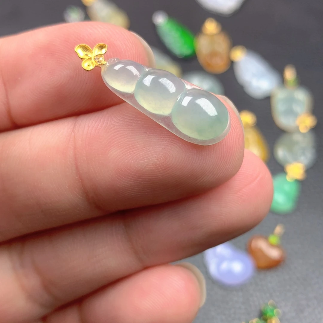 【闪购商品】颈饰18K金镶嵌翡翠翡翠