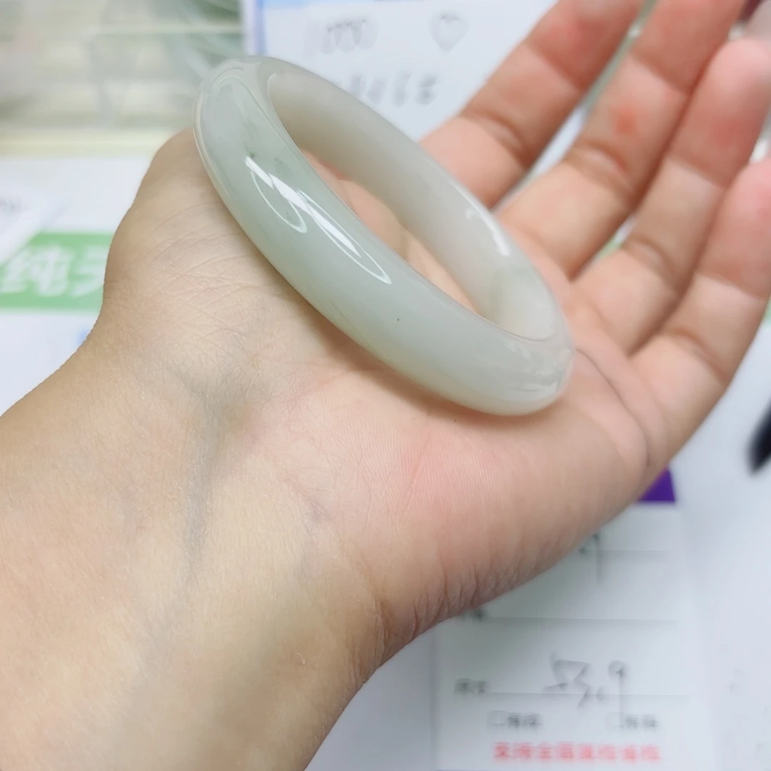 石英质玉未镶嵌手镯139/5453