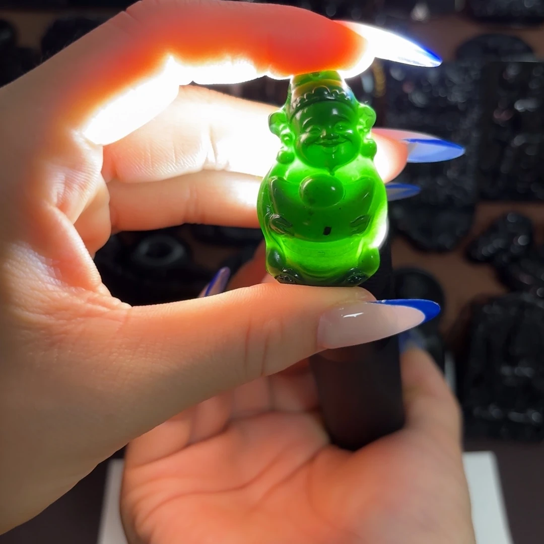 未镶嵌蛇纹石玉颈饰