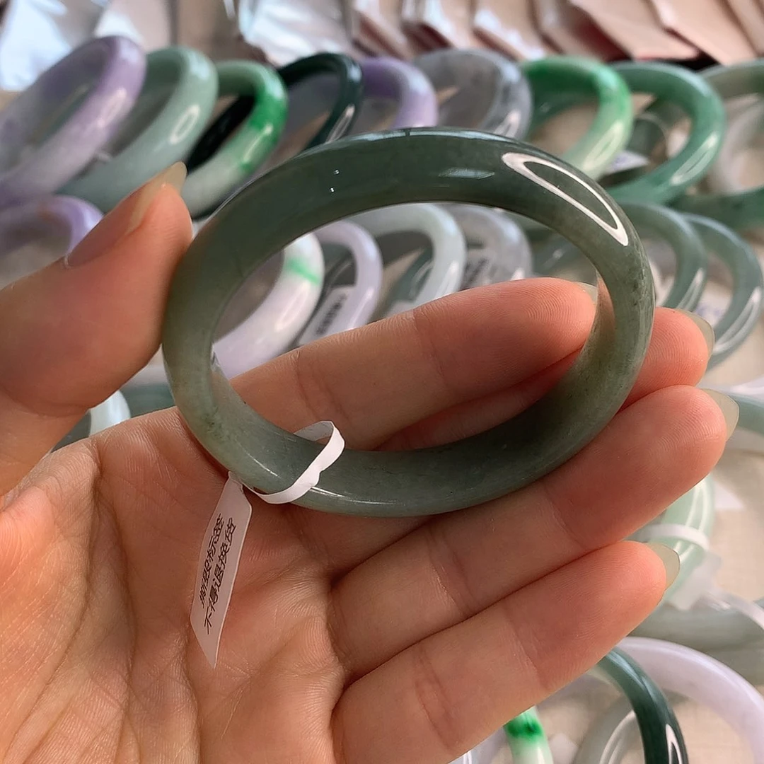 翡翠手镯未镶嵌油青贵妃52
