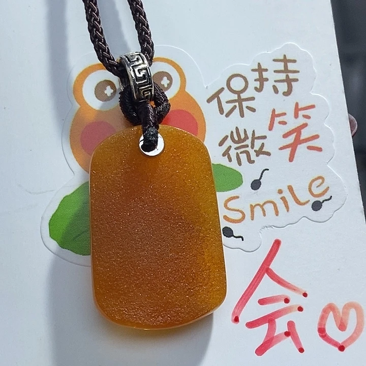 未镶嵌琥珀珠宝奇石