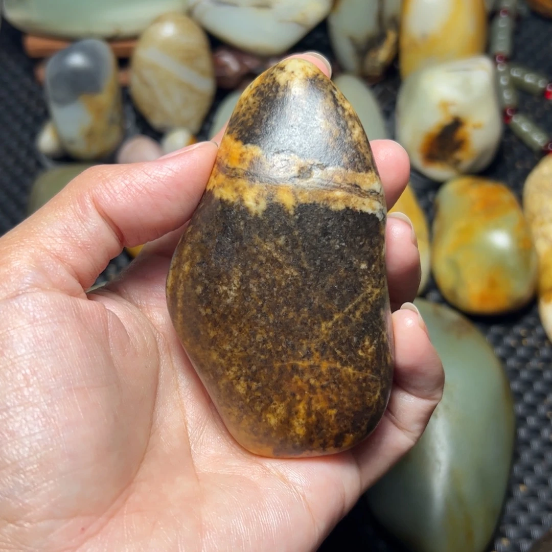 杨***第和田玉未镶嵌挂件41