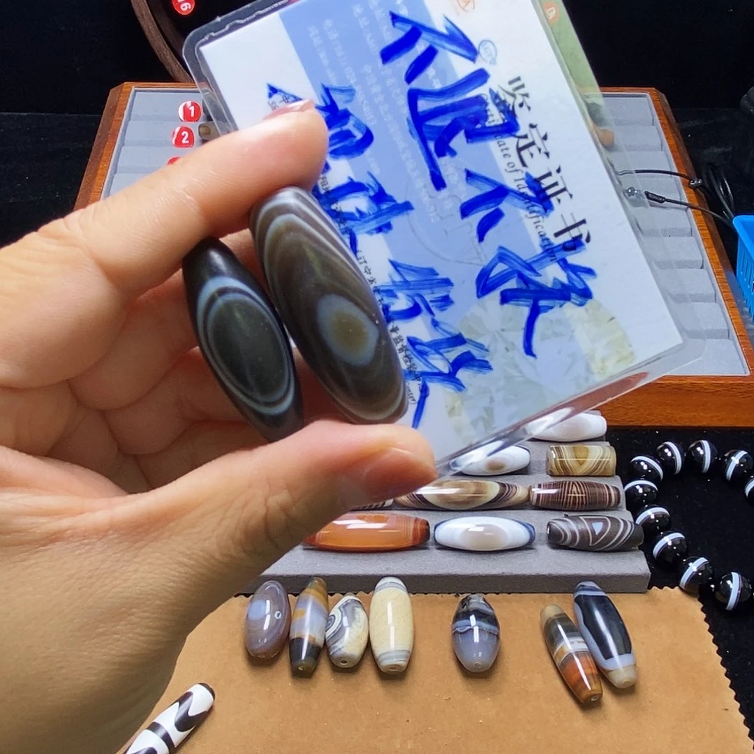 馋***位玛瑙/玉髓未镶嵌颈饰