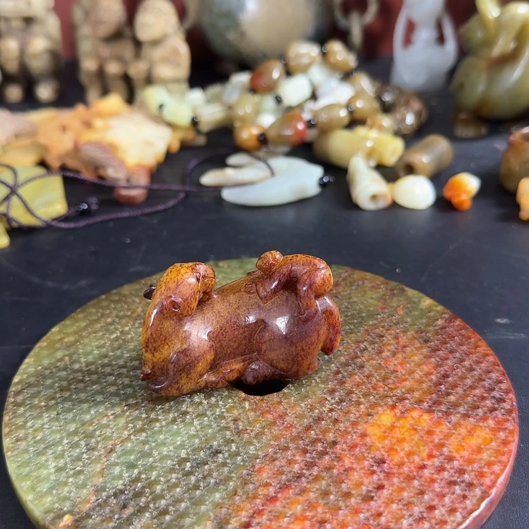 木***杨和田玉未镶嵌挂件