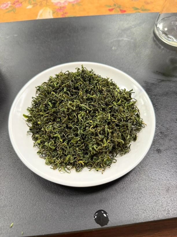 【明前白茶烘青】豆香浓郁又绵柔 叶底嫩 香