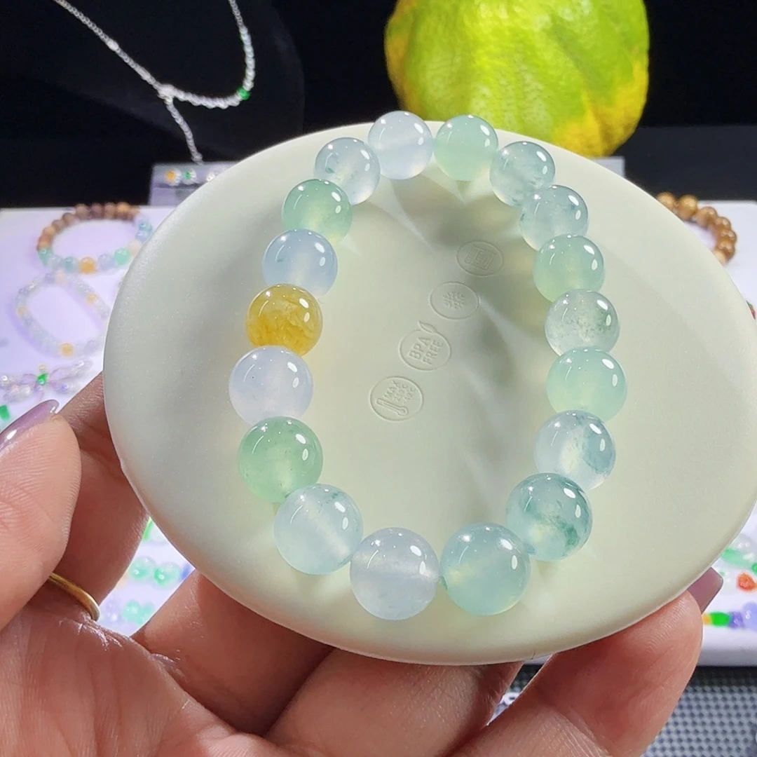 翡翠未镶嵌颈饰裸石