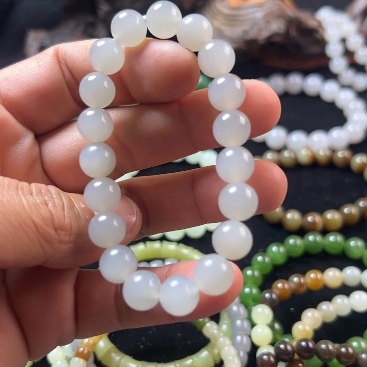 和田玉（糖玉）未镶嵌手链