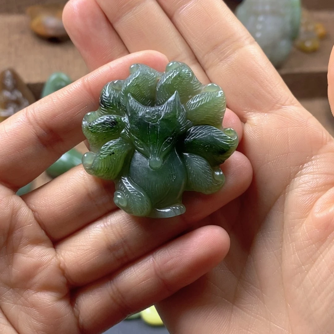 未镶嵌和田玉挂件