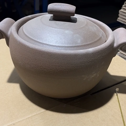 微瑕明火，口径22，高14，4L有色差