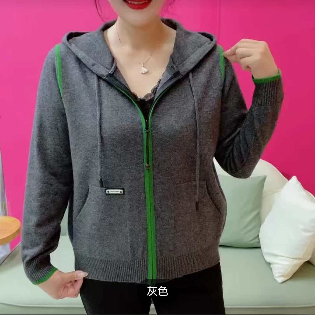 《专柜品质》秋季气质洋气百搭时尚休闲女士连帽灰色中老年外套Z