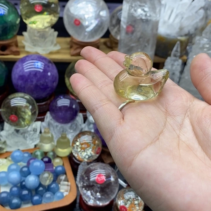 石材天然黄水晶摆件