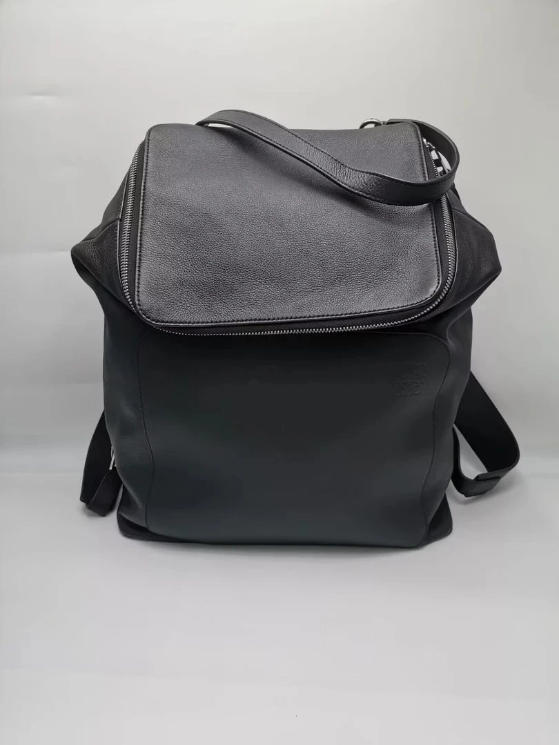 95新 LOEWE/罗意威 95新 罗意威 黑色全皮 双肩包男士大号