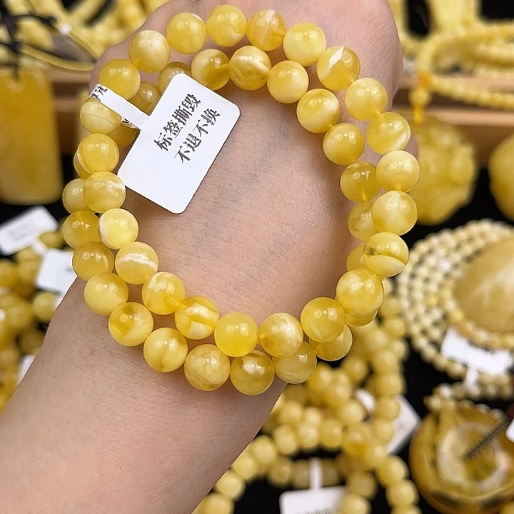 琥珀未镶嵌颈饰琥珀，多样性发其一