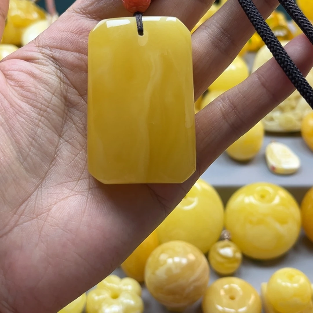 蜜蜡珠宝奇石未镶嵌