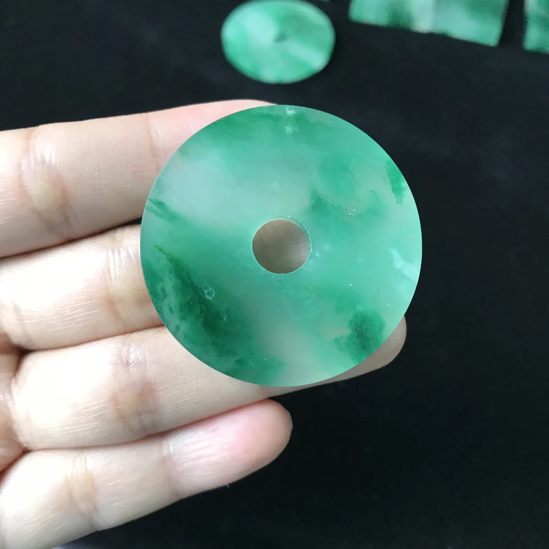 非洲翠精美平安扣吊坠 38.4-5.4mm