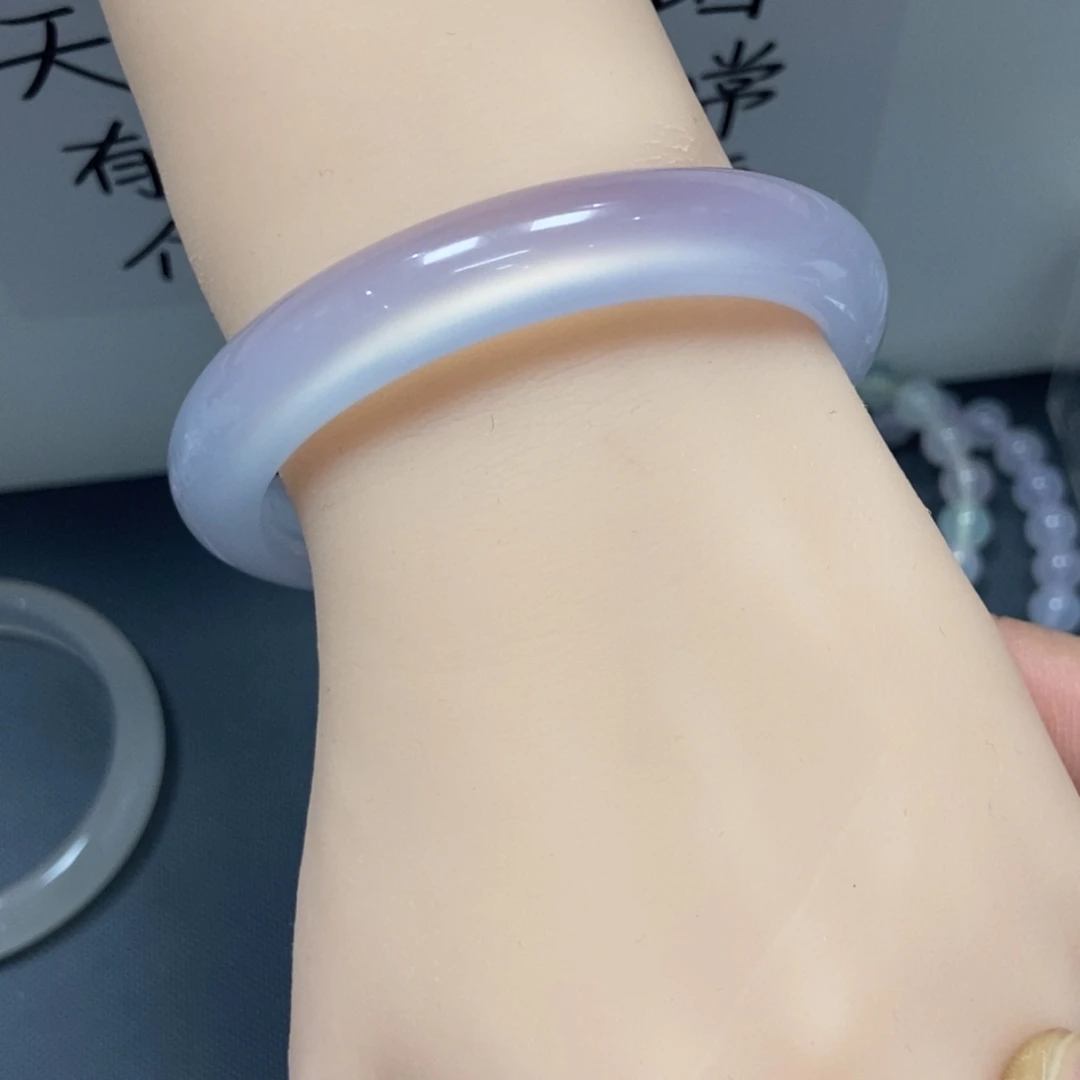 玛瑙/玉髓手镯未镶嵌65