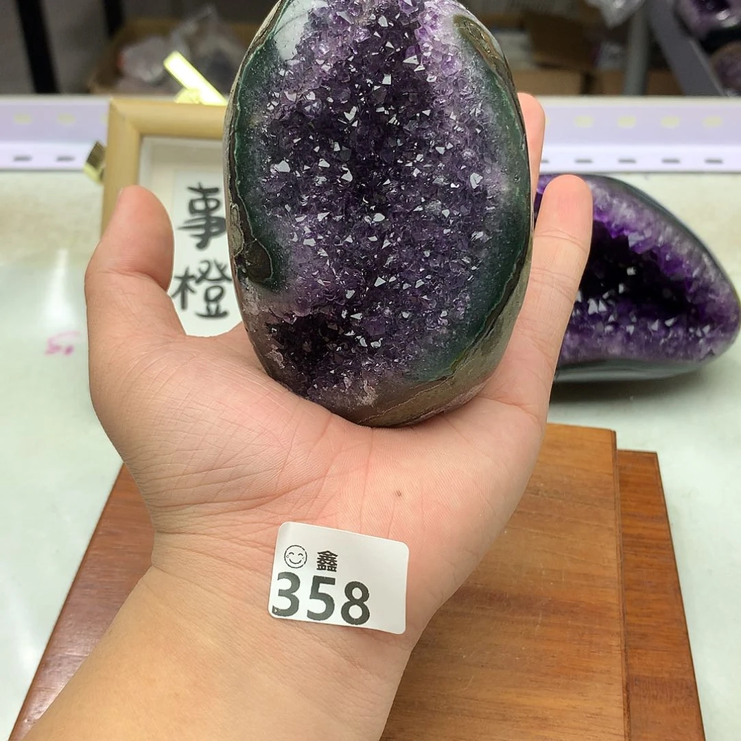 未镶嵌大型摆件（非配饰）水晶