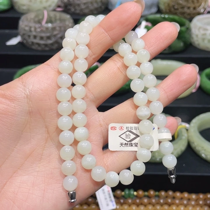 和田玉手镯60圈口 编号73贵妃镯未镶嵌瑕疵