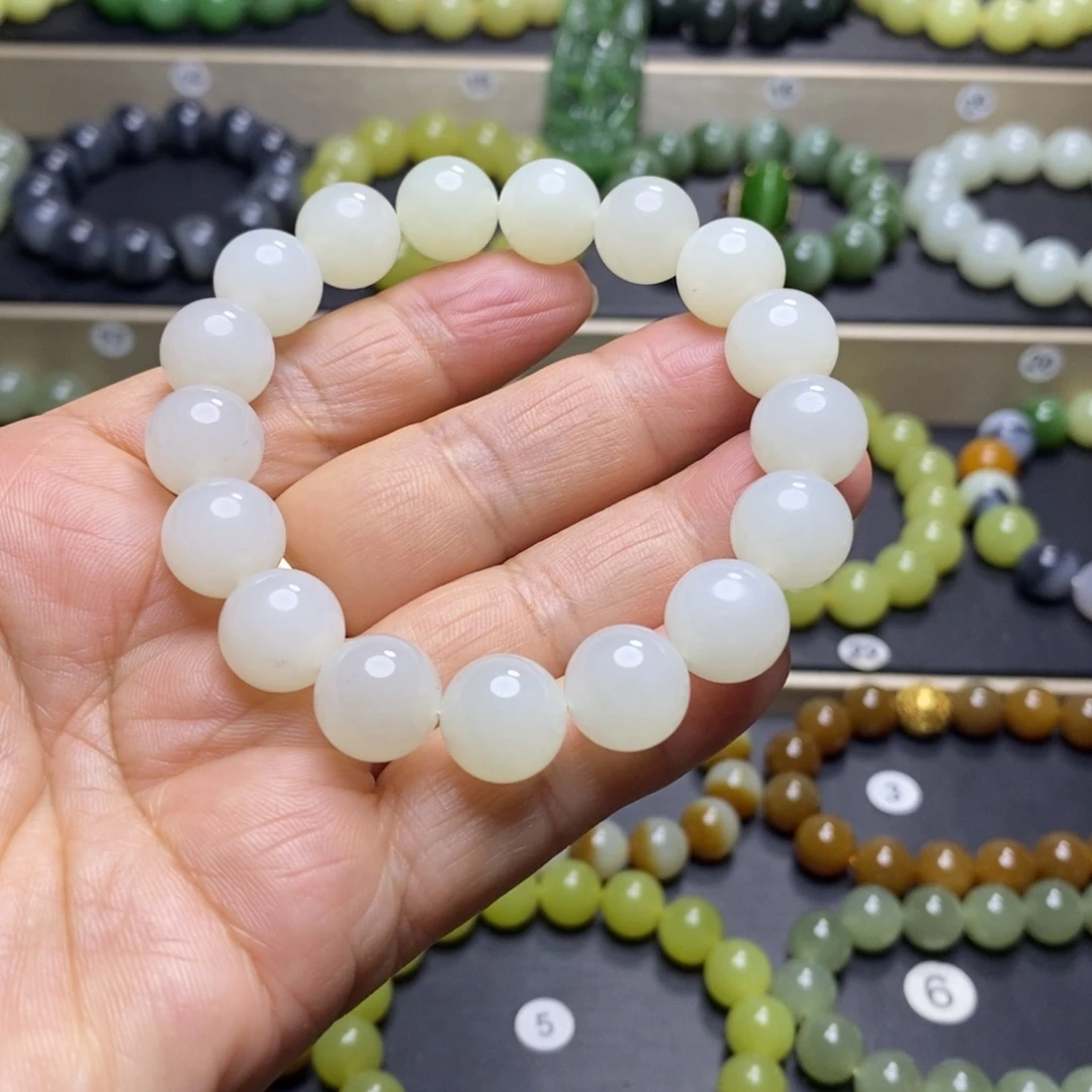 和田玉未镶嵌手串