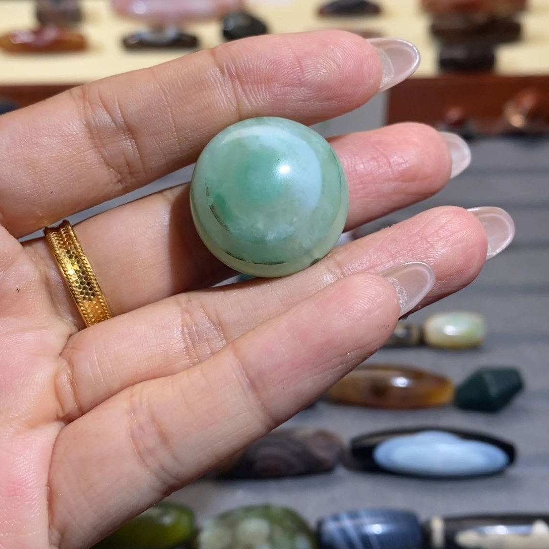 玛瑙/玉髓颈饰未镶嵌小**仔