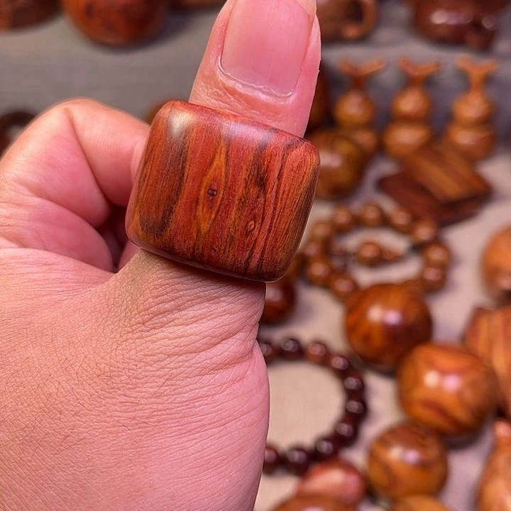 黄花梨/降香黄檀海南黄花梨油梨工艺品