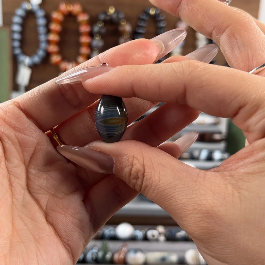 茗***茶玛瑙/玉髓合金珠宝奇石