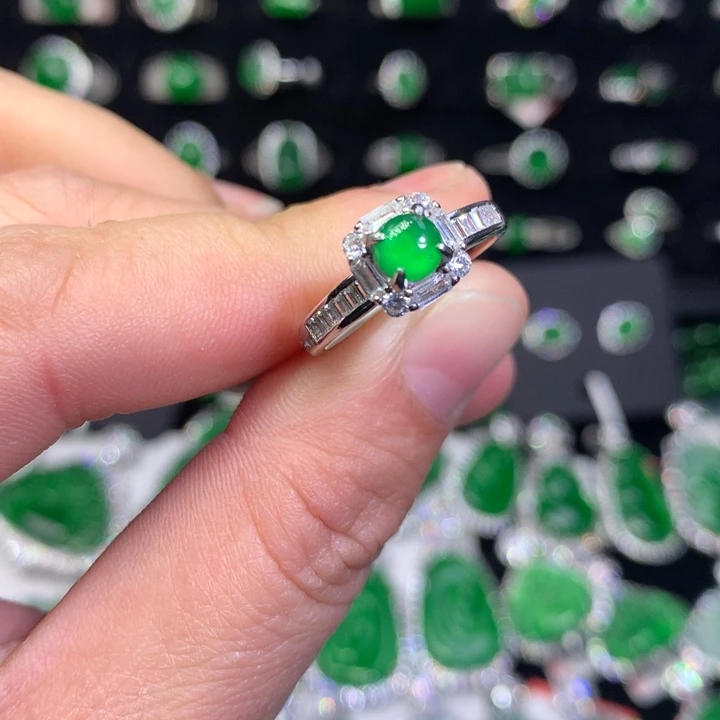 【闪购商品】翡翠耳饰银S925镶嵌天然翡翠