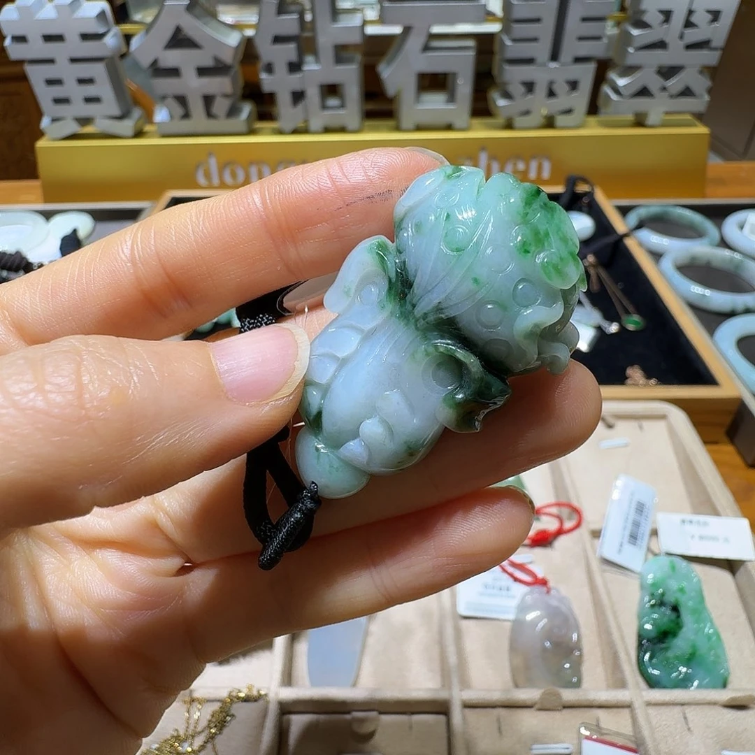 翡翠未镶嵌吊坠(不含链)翡翠吊坠