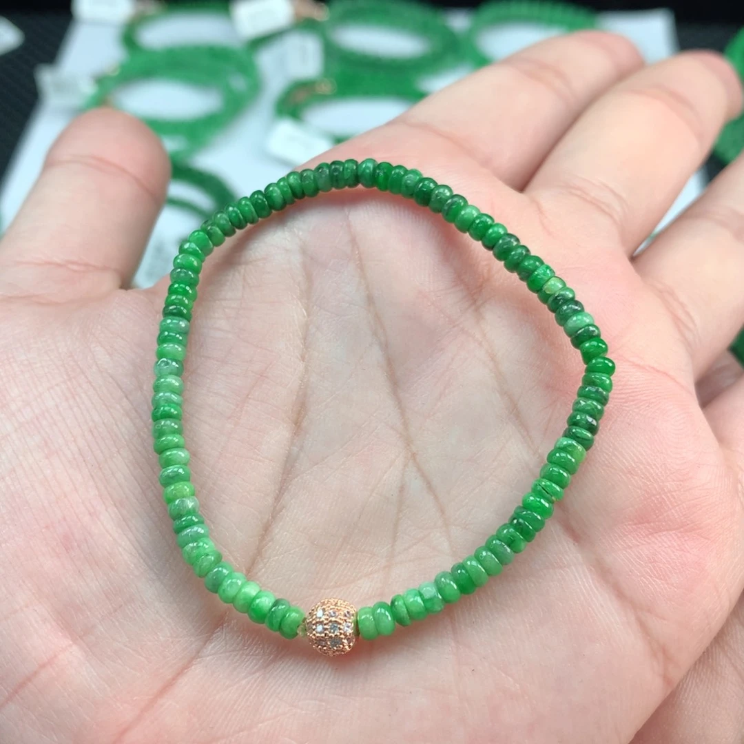 翡翠手链未镶嵌翡翠