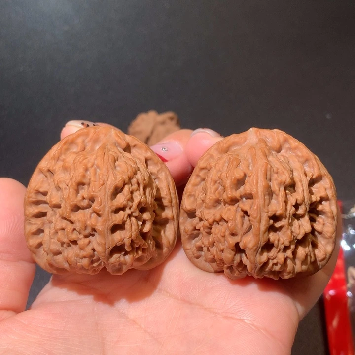 核桃44 42 41精品南疆石