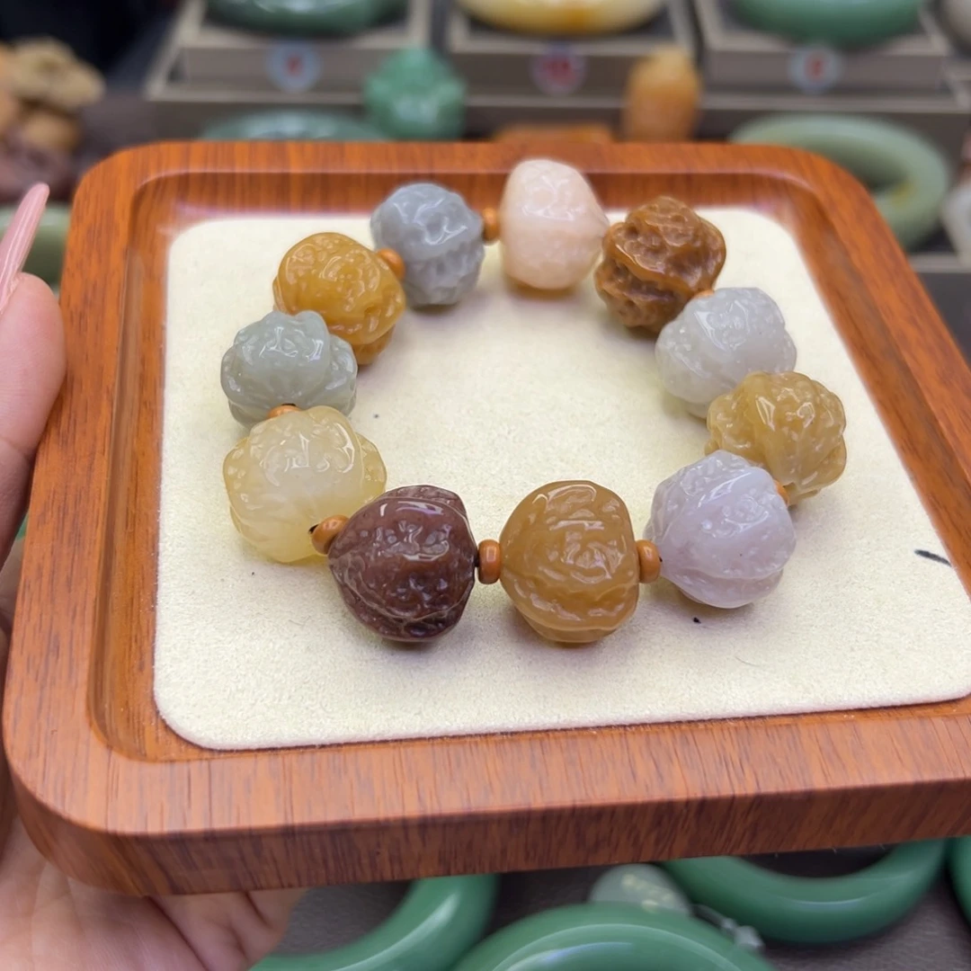 未镶嵌手镯石英岩玉