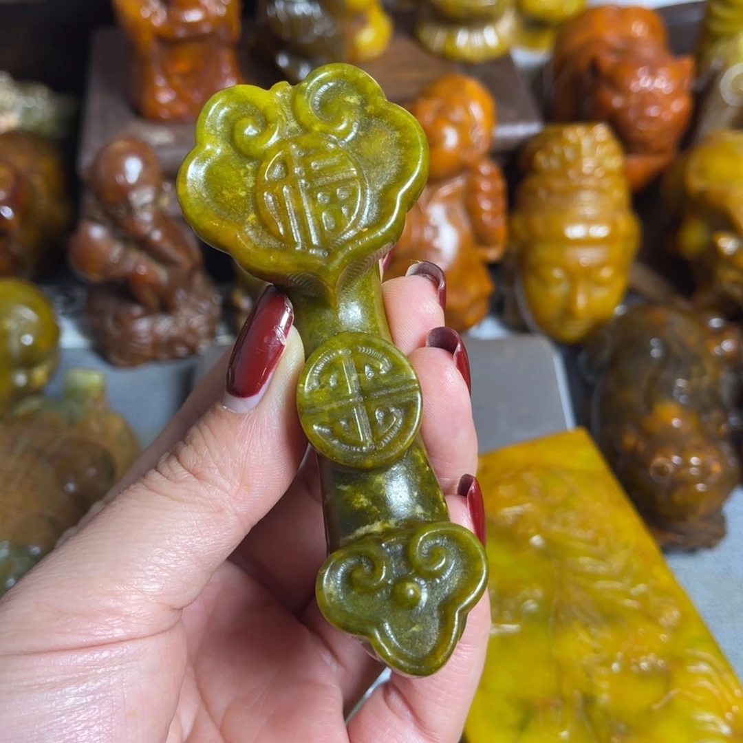 蛇纹石玉合金颈饰