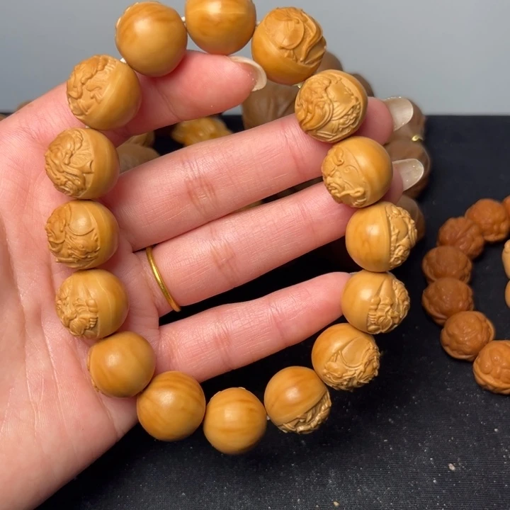 猴头核桃手串关公头