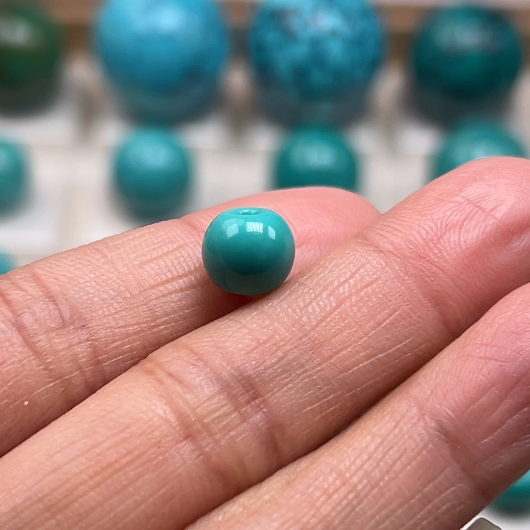 美***智绿松石未镶嵌珠宝奇石