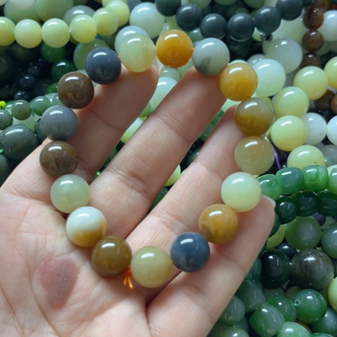 和田玉手链未镶嵌多样性