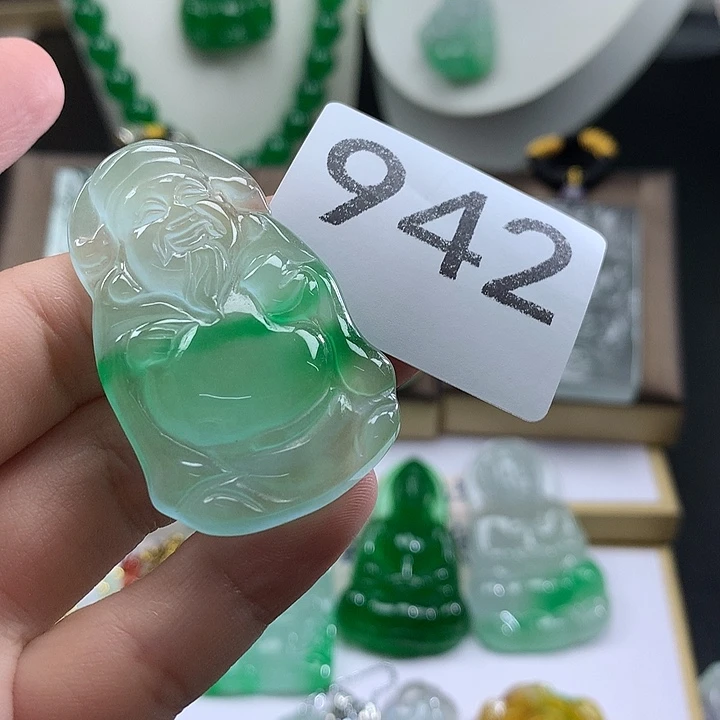 吊坠(赠链)未镶嵌翡翠