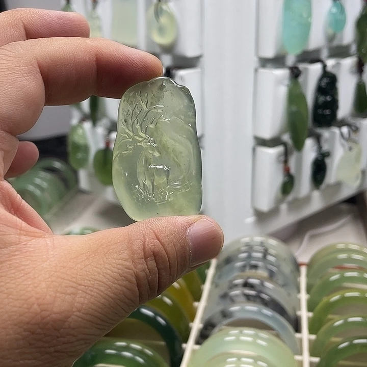 蛇纹石玉合金颈饰