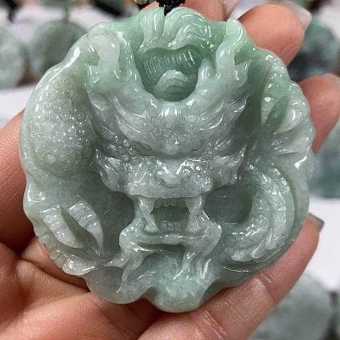 翡翠颈饰未镶嵌大龙行天下福利