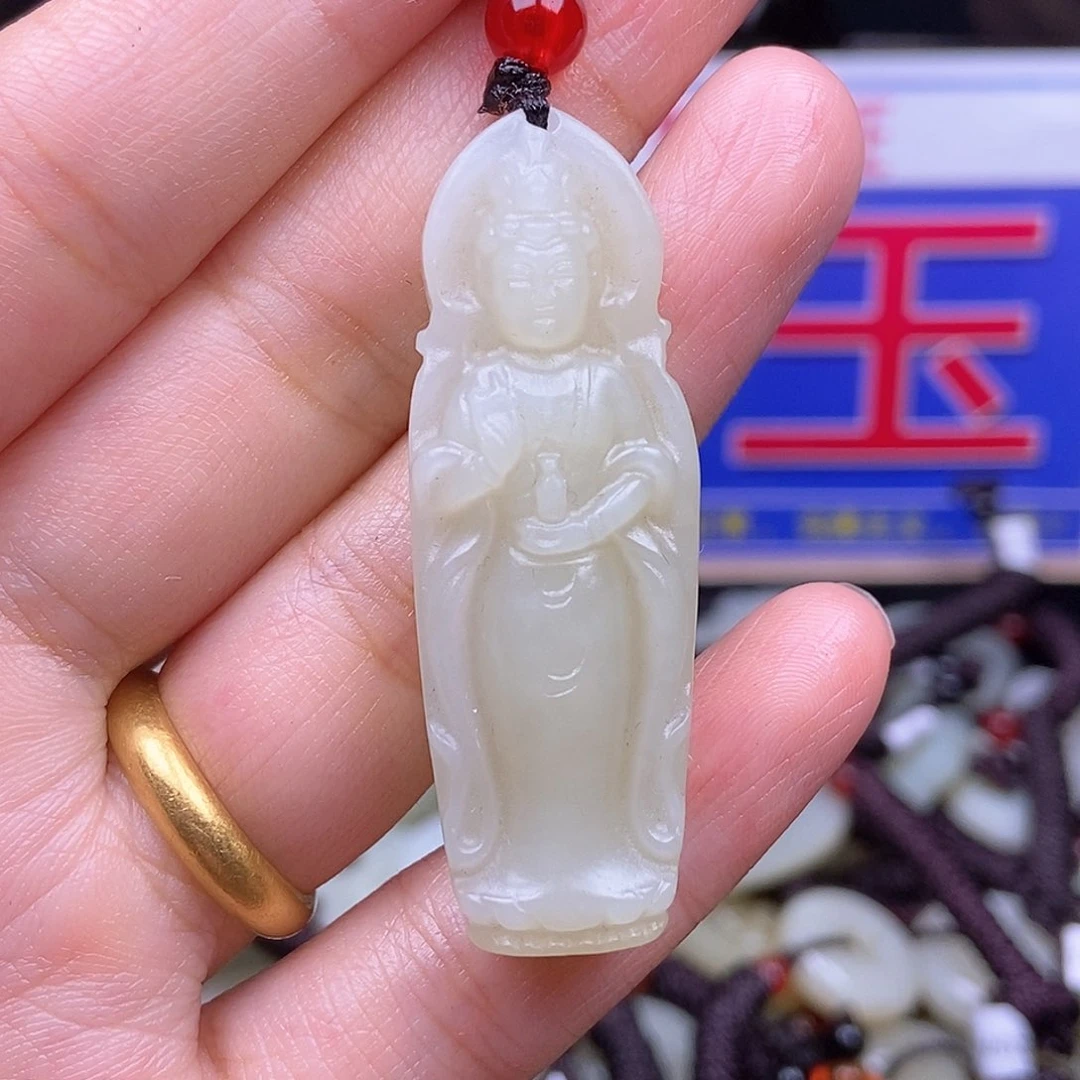 颈饰未镶嵌和田玉