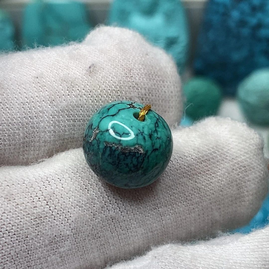 未镶嵌绿松石天然原矿 带武汉地大证书