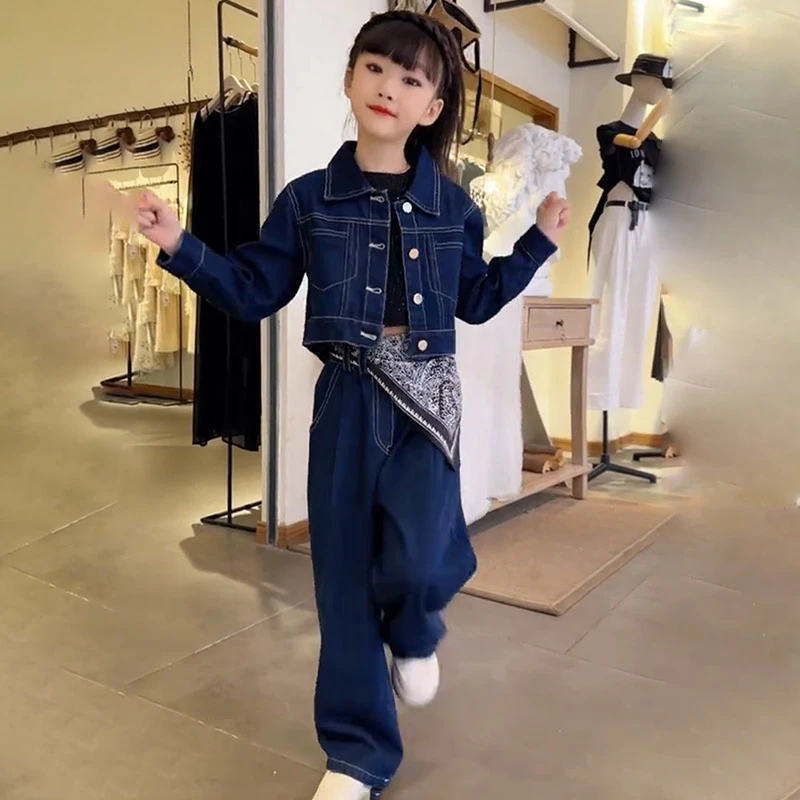 女童牛仔套装休闲纯色常规秋季单排扣日常穿着牛仔外套两件套时髦