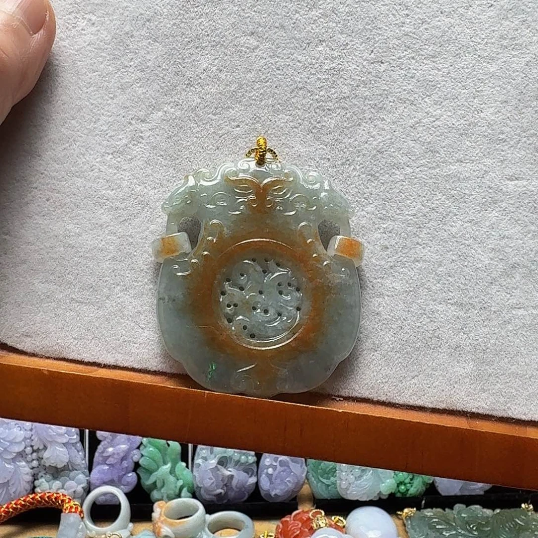 吊坠(赠链)未镶嵌翡翠