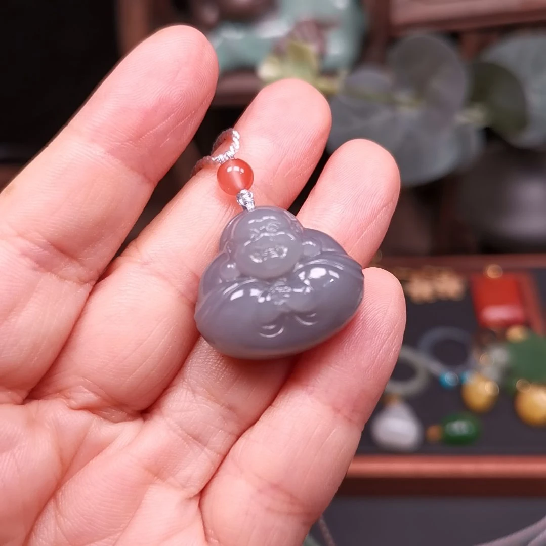 庄***溪颈饰未镶嵌和田玉