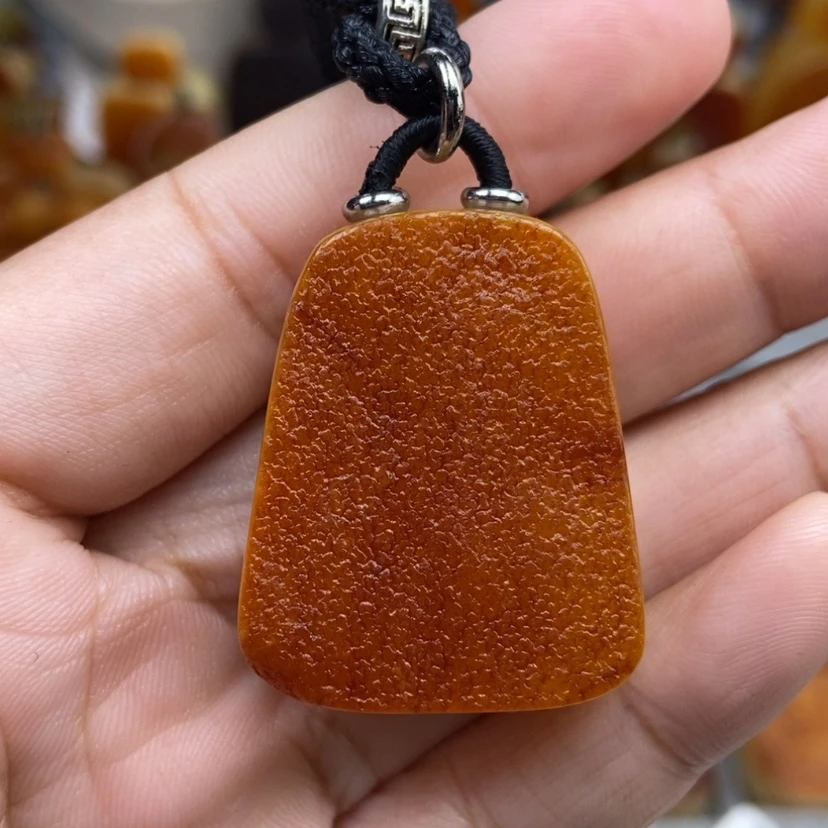 【闪购商品】琥珀颈饰未镶嵌