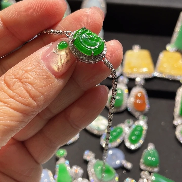 翡翠银S925镶嵌颈饰