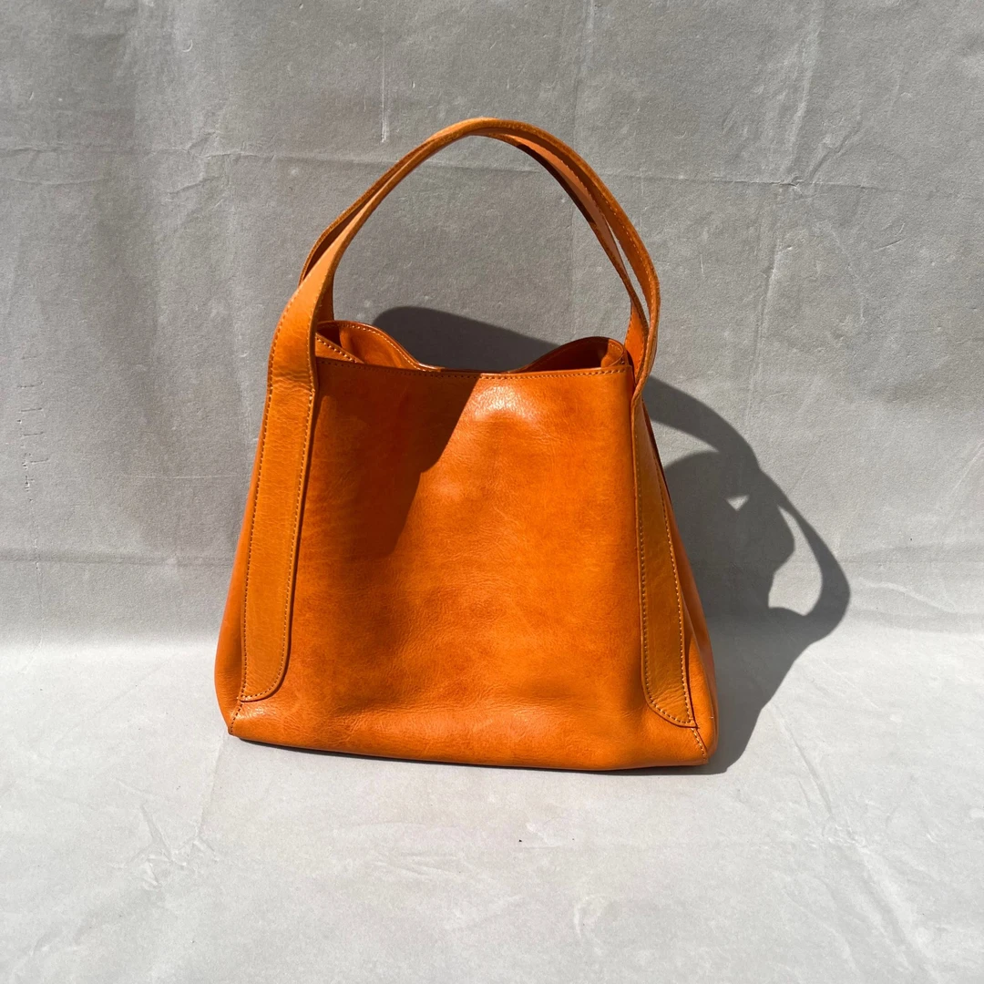 2025新款植鞣头层牛皮慵懒风小众设计菜篮子包高级感大容量托特包