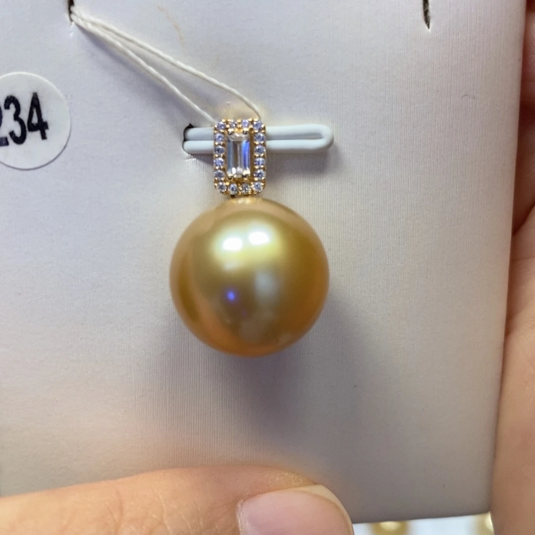 18K金镶嵌吊坠(不含链)海水珍珠茶金正圆无瑕强光14-15mm