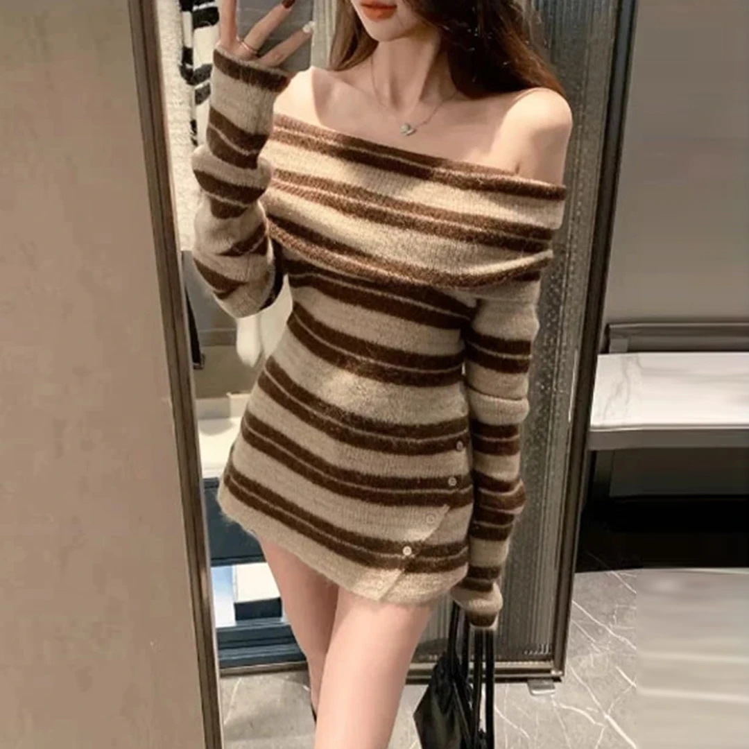 韩系气质高级感短裙2025年新款秋冬条纹一字肩内搭针织连衣裙子女